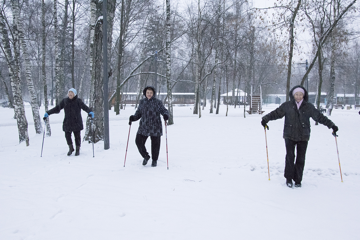 Скандинавская ходьба в Лианозовском парке