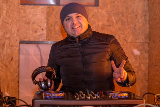 DJ Alexey Popov. Дискотека на катке "Ледовый бум"